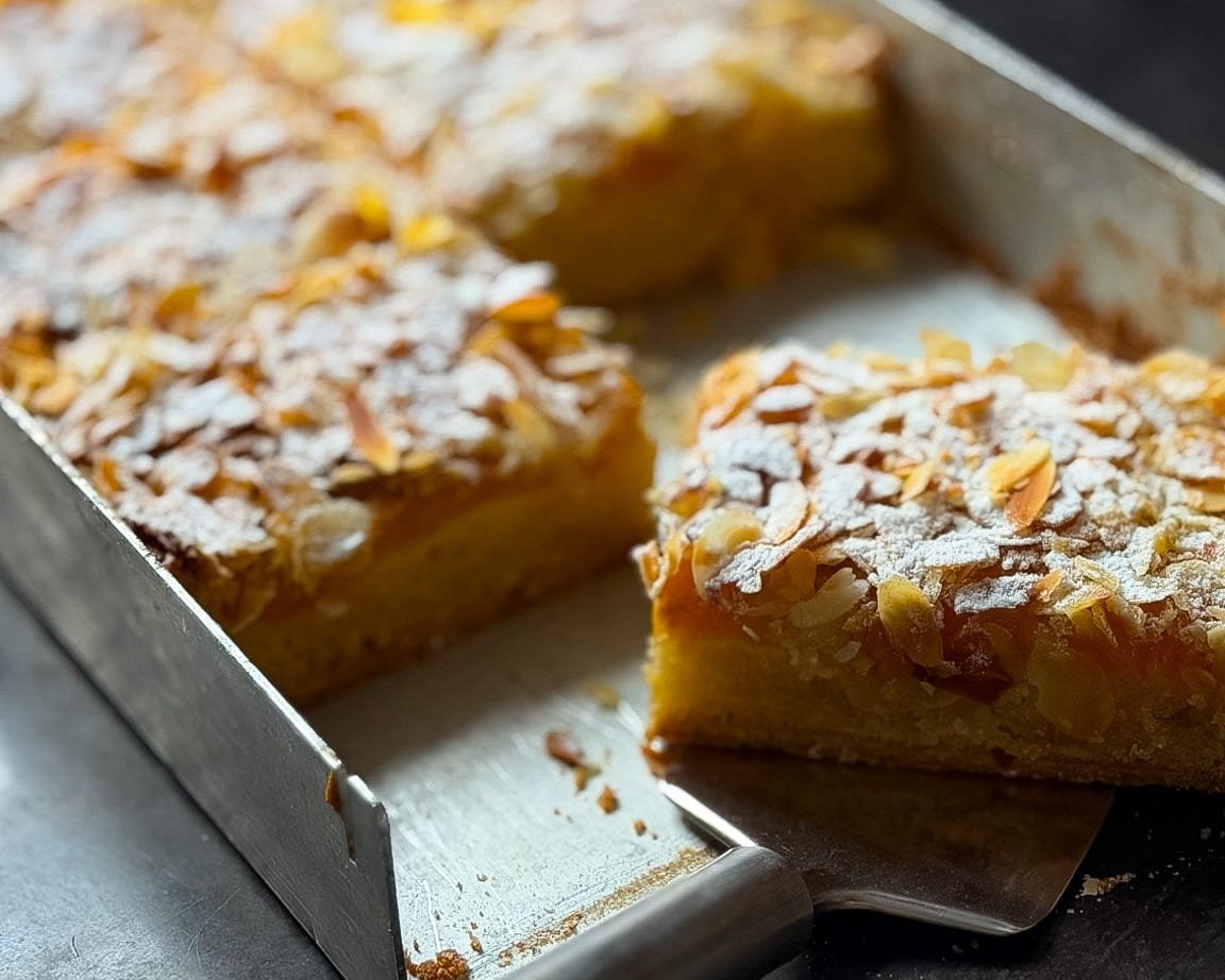 Mandelkuchen mit Aprikose