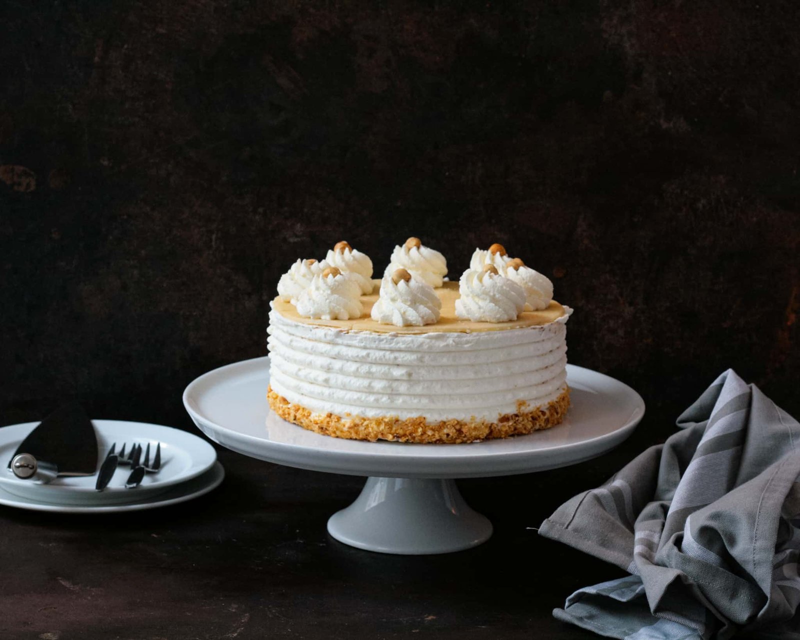 Nuss-Sahnetorte